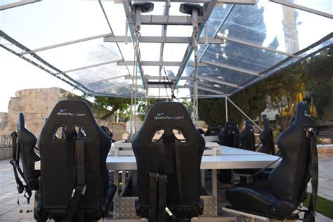 You know, those parts that people say are a part of you but you never really believe. Dinner in the sky: a culinary experience, but not only ...