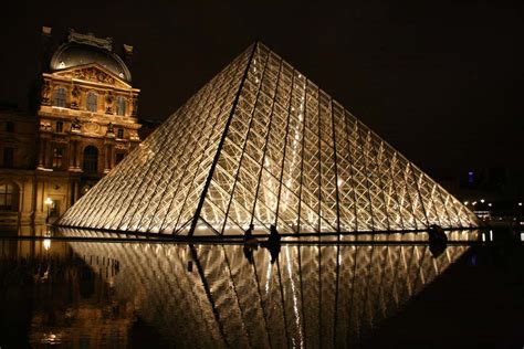 Combien De Vitre A La Pyramide Du Louvre - Sortir à Paris : où aller, que faire ? - Fleur De Menthe