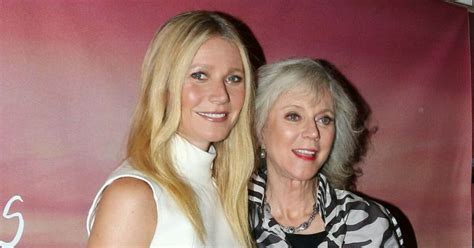 Gwyneth Paltrows Mother Hid Her Cancer