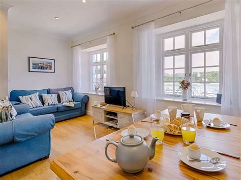 Tenby Beachside Cottage, Tenby | Beach Stays