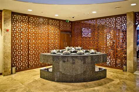 Der abu dhabi international airport (auh) befindet sich in abu dhabi, der hauptstadt der vereinigten arabischen emirate (v.a.e.). Airport Lounge: Al Dhabi Lounge - Flughafen Abu Dhabi