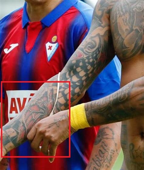 He plays as a midfielder for the bundesliga club fc bayern munich and the chile national football team. Arturo Vidal's 34 Tattoos & Their Meanings - Body Art Guru
