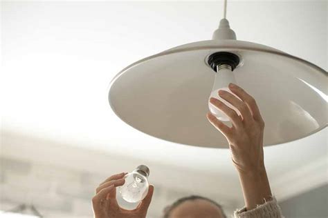 How To Change A Light Bulb How To Videos Diy Lifestyle Tips And Tricks