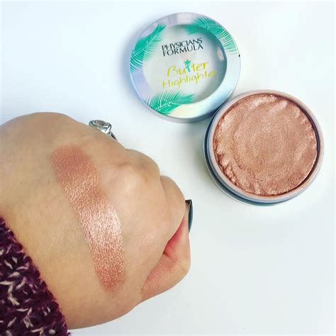 The product i am talking about today is physicians formula butter highlighter in the shade rose gold, a sister product of award winning butter bronzer. Swatch: Physicians Formula Butter Highlighter in Rose Gold | @itsaubreydanielle | makeup in 2019 ...
