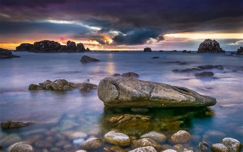 batu di pantai hd wallpaper desktop: lebar: definisi ...