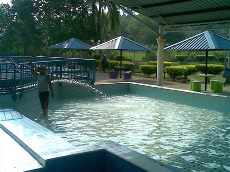 Malam minggu ngapelin pacar di kosannya : kolam-air-panas-labis-tempat-menarik-di-johor | Malaysian ...