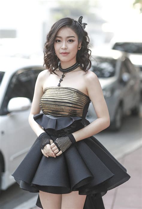 Onebunterng # xtories # tongtong_thestar12. ป้อน-นิพนธ์ ผิวเณร จับคู่ดาวรุ่ง ตงตง-กฤษกร และ เซียงเซียง ...
