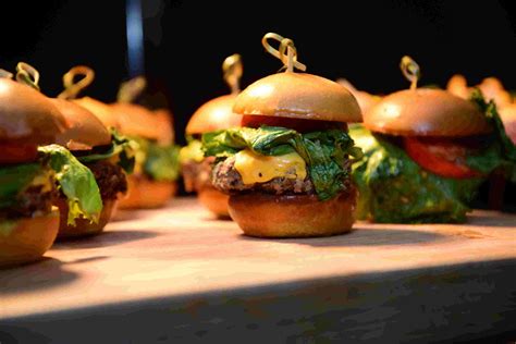 Phoenix Suns Fans Check Out The New Food At Talking Stick Resort Arena