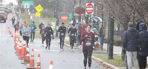 the evening sun 314 runners participate in 42nd annual turkey trot