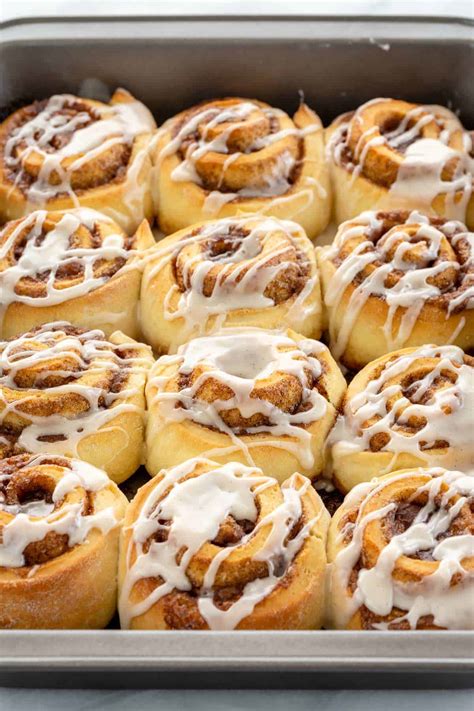 How to make homemade cinnamon rolls from scratch. Homemade Cinnamon Rolls Recipe - Jessica Gavin