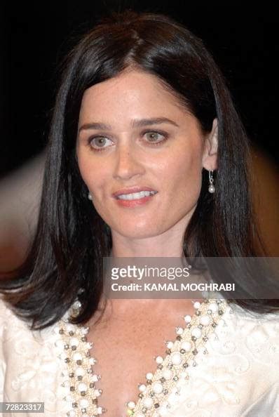 Us Actress Robin Tunney Poses For Pictures As She Arrives To News Photo Getty Images