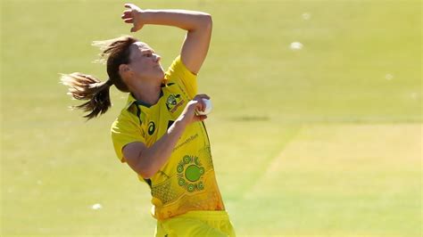 Women S World Cup 2022 Injured Australia Allrounder Ellyse Perry Ruled Out Of Bangladesh Game