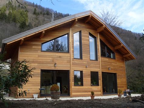 constructeur maison en bois