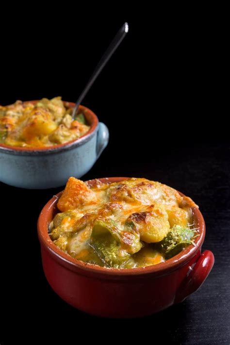 Make homemade yellow curry paste, substitute vegetables or tofu for chicken, and leave out this easy thai yellow curry is made with chicken and vegetables and served over steamed rice. Instant Pot Portuguese Chicken and Rice Recipe (Pressure ...