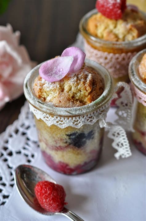 Kuchen im glas sendet ihnen leckere handwerkliche kuchen nach hause. Kuchen im Glas | Kuchen im glas, Lebensmittel essen, Kuchen