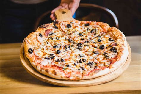Italian Pizza Experts Say This Country Has The Second Best Pizza