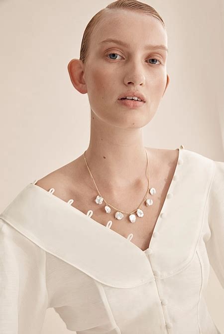 Dina Pearl Necklace Jewellery