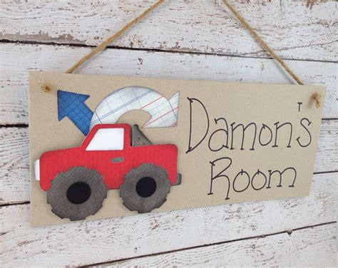 A beautifully handcrafted bedroom door sign with vintage style bunting. Room Door Signs & Girls Personalised Door Sign Bedroom ...