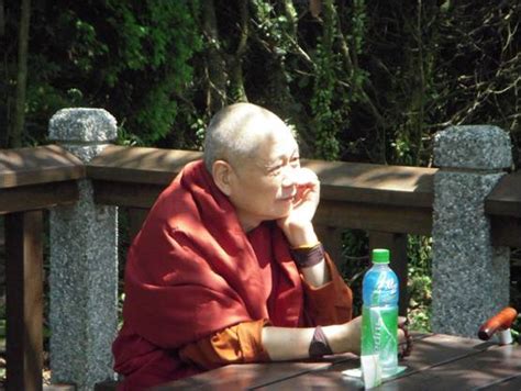 Maybe you would like to learn more about one of these? 2010‧纯萃‧走──草山行禅翦影(一)