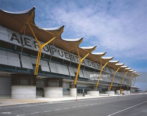 Madrid Barajas Airport Terminal 4 Madrid Spain Architect Richard