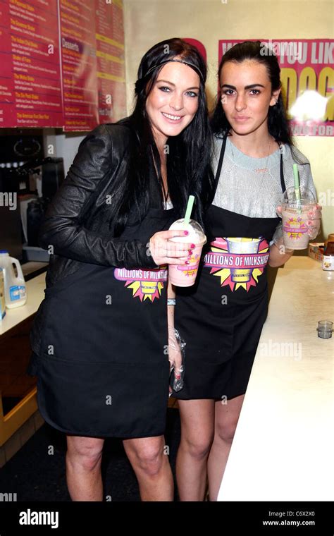 Lindsay Lohan And Her Sister Ali Lohan Create A Custom Milkshake To