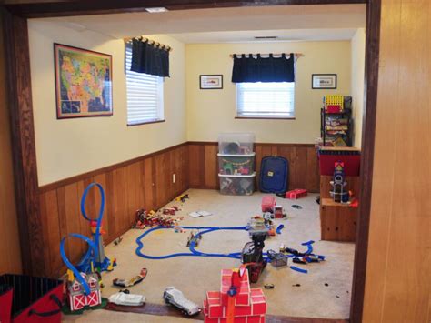 How to turn a basement into a bedroom. Run My Makeover 103: Basement Master Bedroom | Run My ...