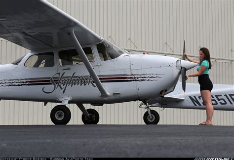Cessna 172s Skyhawk Sp Untitled Aviation Photo 2290436