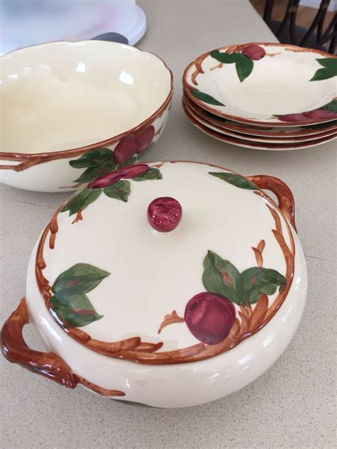 Our next convention will take place in orleans (loiret) on 9 and 10 october 2021 with an oudoor plate meet. Franciscan Apple | Franciscan apple, Tableware, Plates