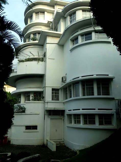 Maybe you would like to learn more about one of these? Villa Isola, Bangunan dengan Gaya Art Deco, Sejarah Kota ...