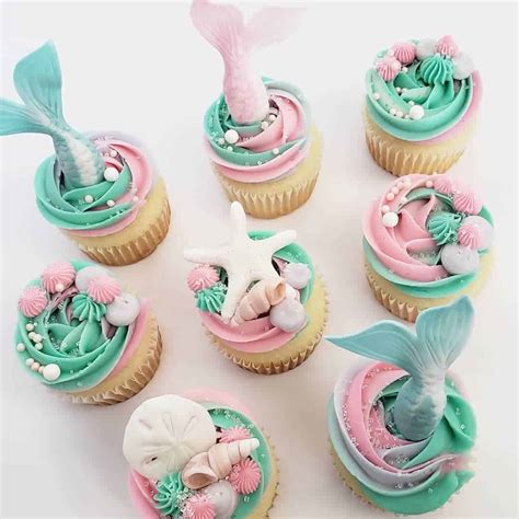 Throw an awesome beach themed party with some of these fun food, decorating, and activity ideas. 23 Colorful Beach Themed Cupcake Design Ideas - Sortra
