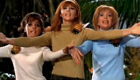 Dawn Wells Tina Louise And Natalie Schaefer From Gilligans Island 60s