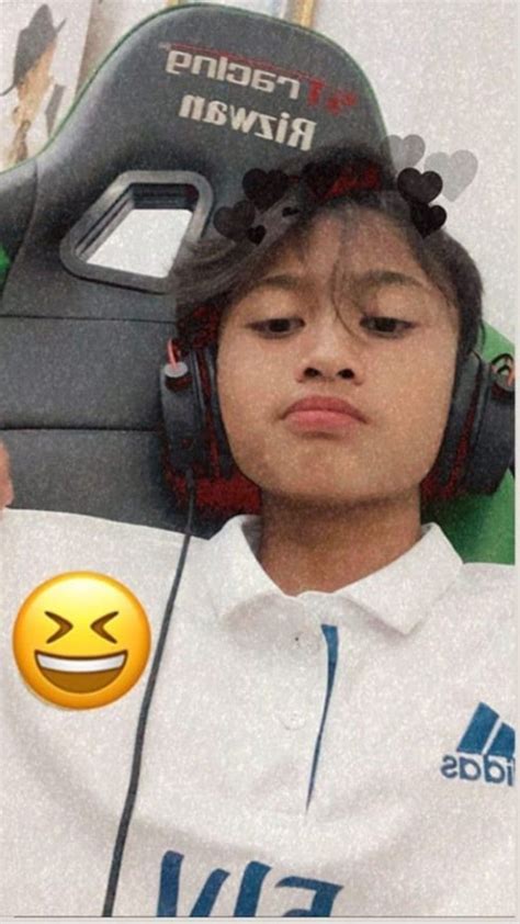 Foto anak kecil lucu aesthetic terpisah. Cogan njann🍦🦖 di 2021 | Artis kecil, Gambar pacar, Foto ...