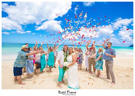 Bridal dream hawaii beach wedding photos in waikiki. RIGHT FRAME PHOTOGRAPHY | Waimanalo Beach Wedding - Hale ...