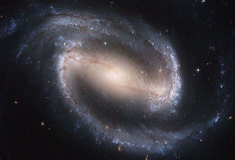 What galaxy do we live in? What Is A Galaxy? - WorldAtlas.com
