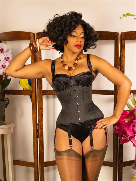 Basic Info Tech Spec Size And Fit Our Zita Corset Is Designed For