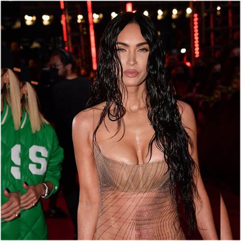 Megan Fox Has Had So Many Sexy Red Carpet Beauty Moments In 2021 And
