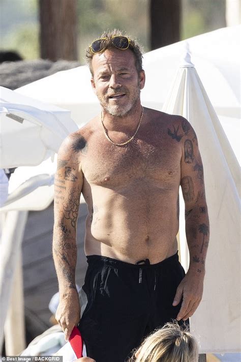 Stephen Dorff Is Shirtless While Enjoying A Day At The Beach In St