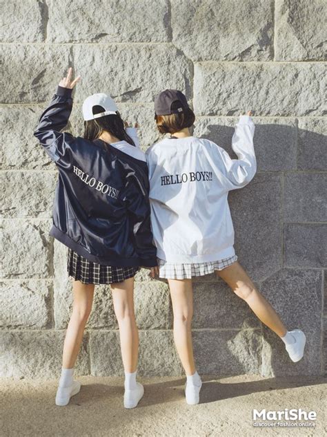 popular fashion trend in korea twin look dressing similarly with best friends in style