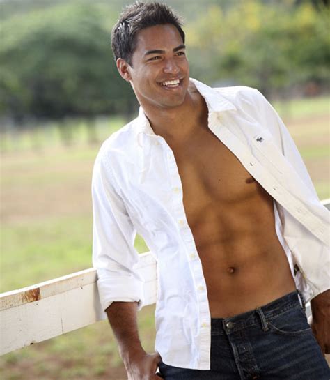 Hawaiis Sexiest Men Pictures Of Hot Guys From Hawaii
