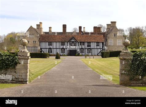 English Manor House Hi Res Stock Photography And Images Alamy