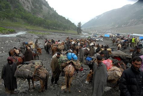 Annual Hindu Pilgrimage Begins In Indian Kashmir