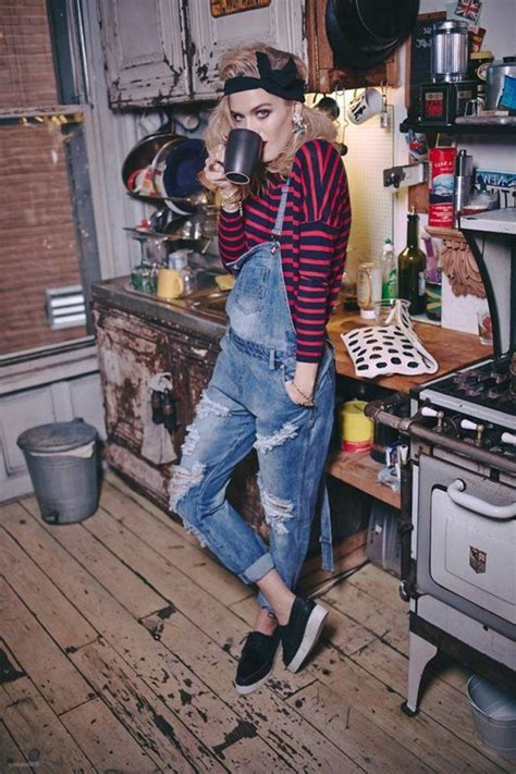 One of the most favored looks of the to wear the '90s fashion trend today you need to rework styles so that they are relevant in today's culture. 80 + Ideen für 80er Kleidung Outfits zum Erstaunen | 80er ...