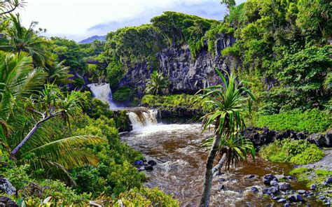 10 Of The Best Maui Waterfalls
