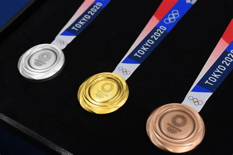 Tokyo 2020: Olympic medal design unveiled