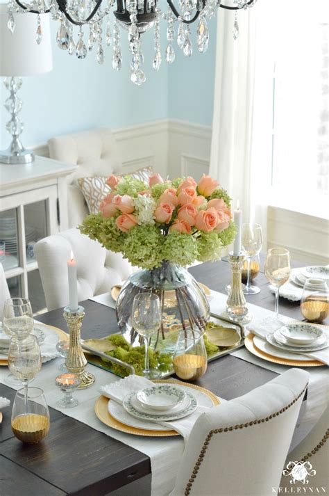 Rustic fall table setting ideas for outdoor celebrations. Golden Garden Table: Simple Summer Farewell | Kelley Nan