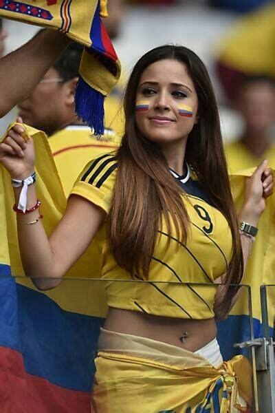 Vamos Colombia Hot Football Fans Football Girls Soccer Fans Female Football Soccer Sports