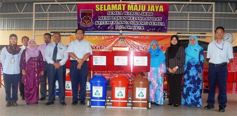 Segregate your waste by categories like aluminium, paper, plastic, glass, etc. SK BUKIT BERUNTUNG: KEMPEN KITAR SEMULA