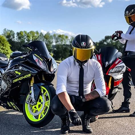 You are incapacitated while in the area of an antimagic field. moto sportive / BMW S1000RR / motards / motos customisées ...