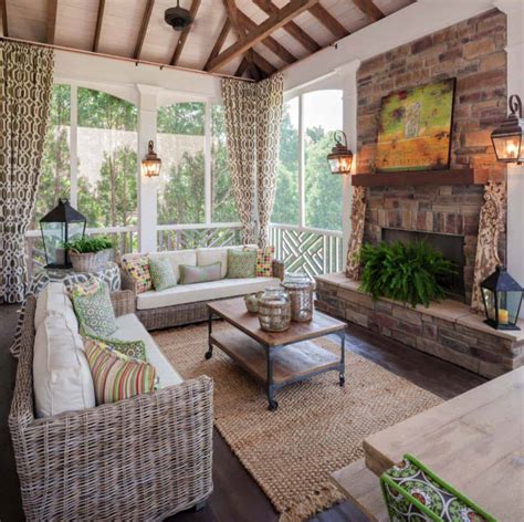 Shop outdoor games, home décor & more! 45 Amazingly Cozy and Relaxing Screened Porch Design Ideas