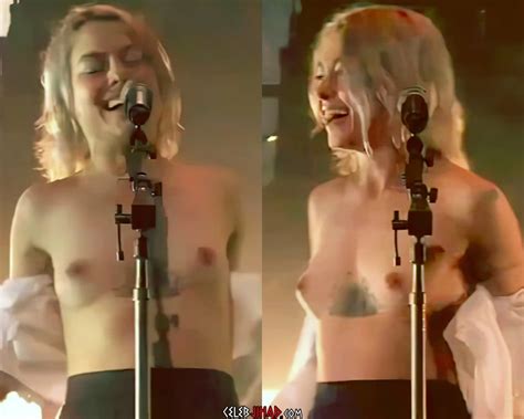 Phoebe Bridgers Nude Tit Flashing In Concert Celeb Jihad Explosive